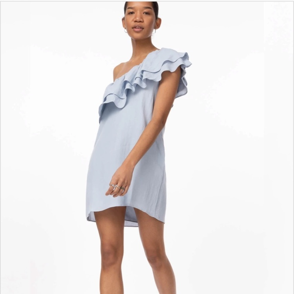 Cotton Candy LA White Chambray Single Shoulder  Ruffle Dress. Size Small